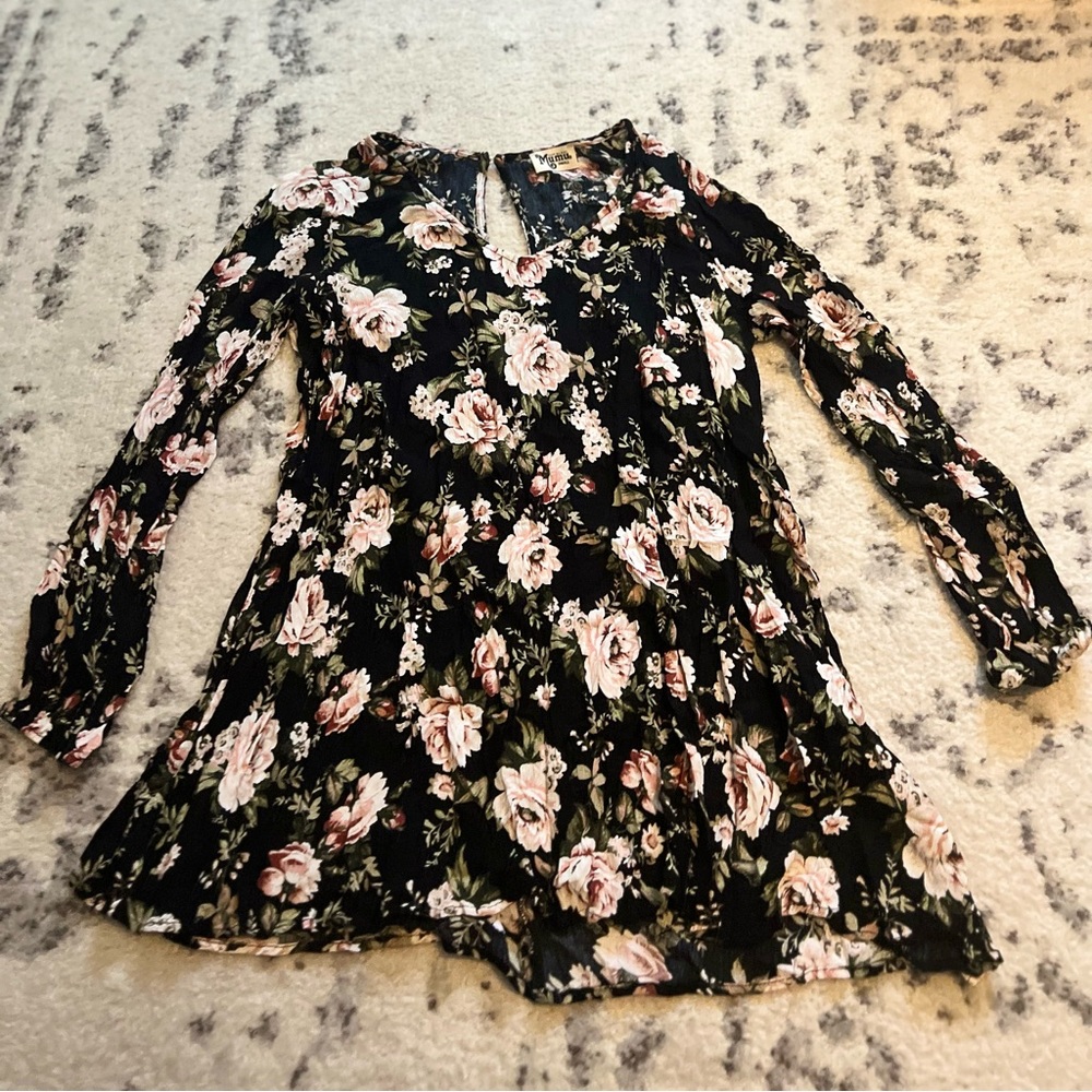 Show me your mumu size small, long sleeve dress